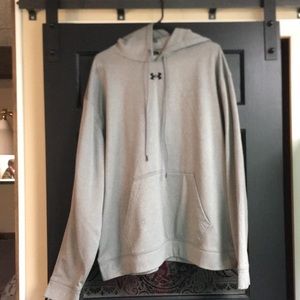 Men’s Under Armour sweatshirt
